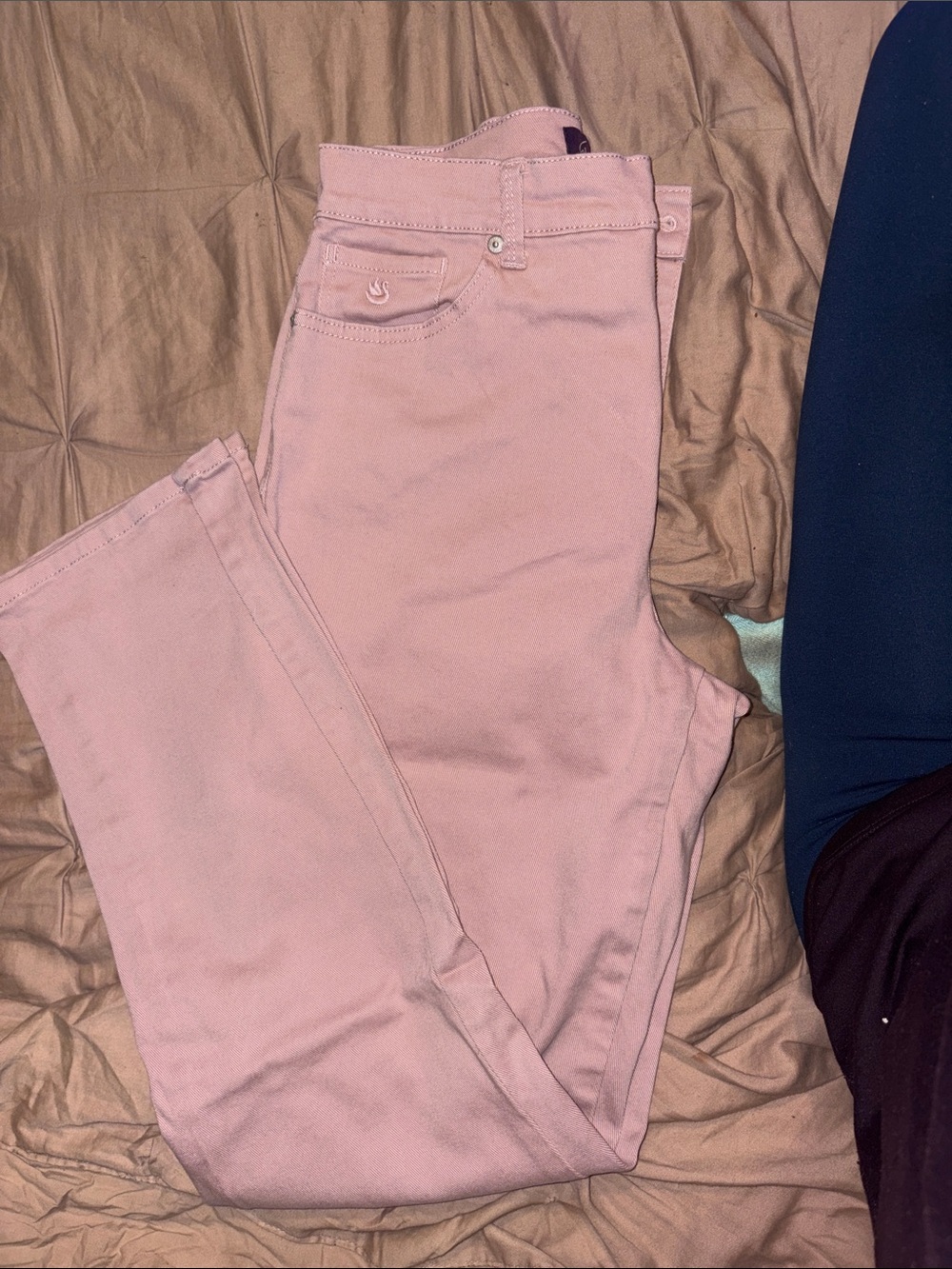 Gloria Vanderbilt Dusty Pink Amanda Straight Jeans